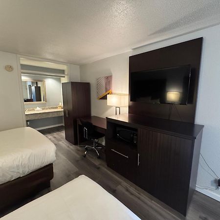 Clarion Inn & Suites Dothan South Eksteriør bilde
