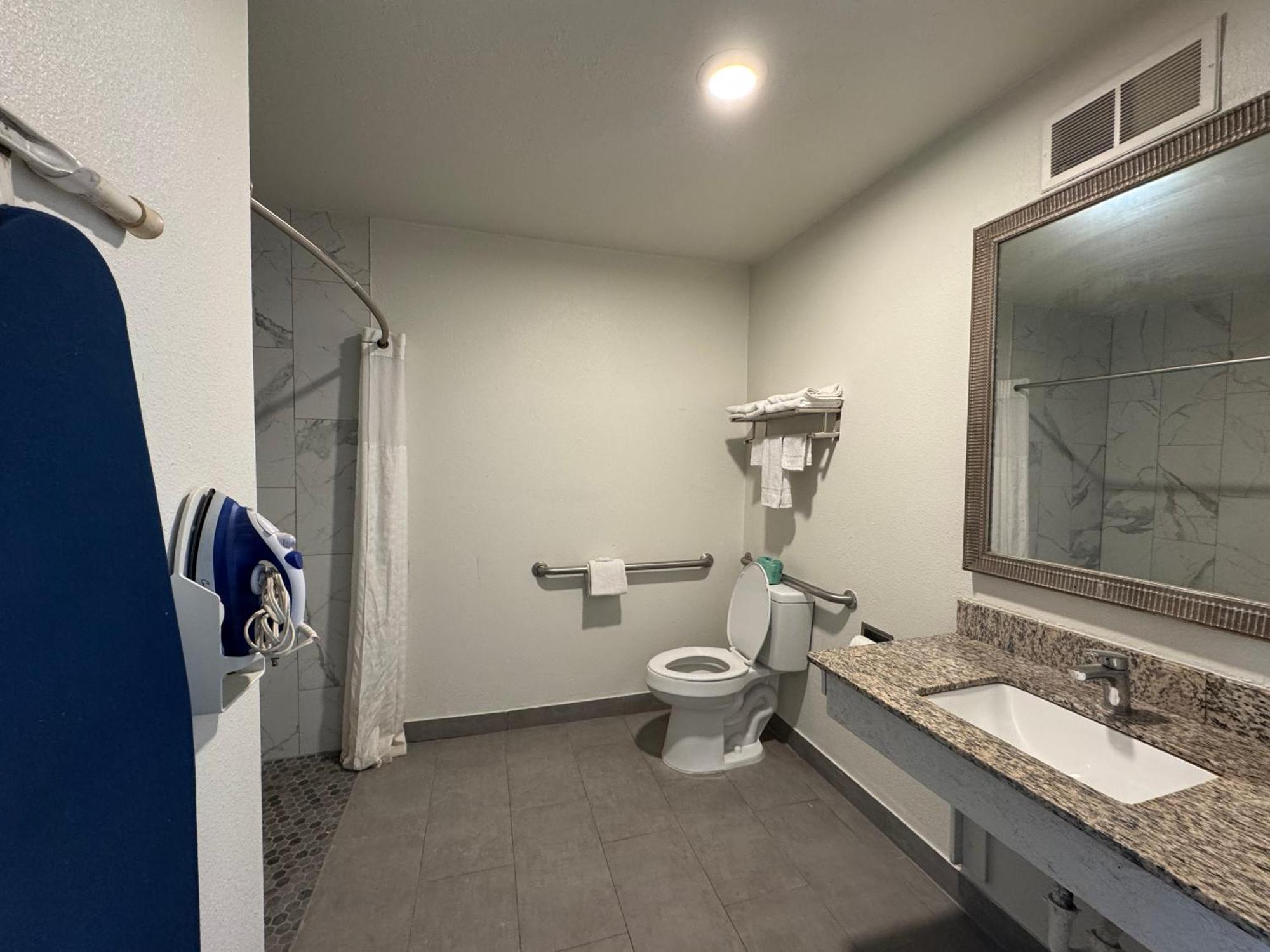 Clarion Inn & Suites Dothan South Eksteriør bilde